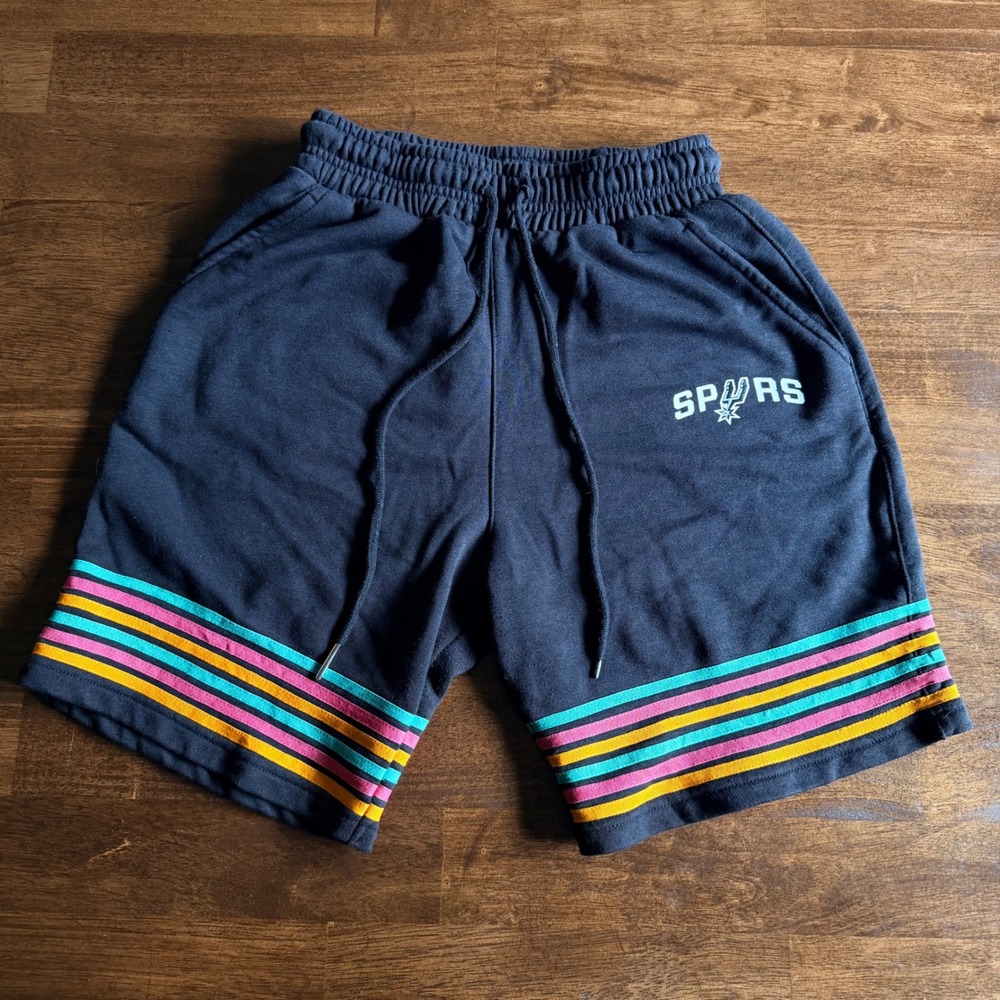San Antonio Spurs NBA Sweat Shorts Black Fiesta Retro Stripe Fleece Mens Small